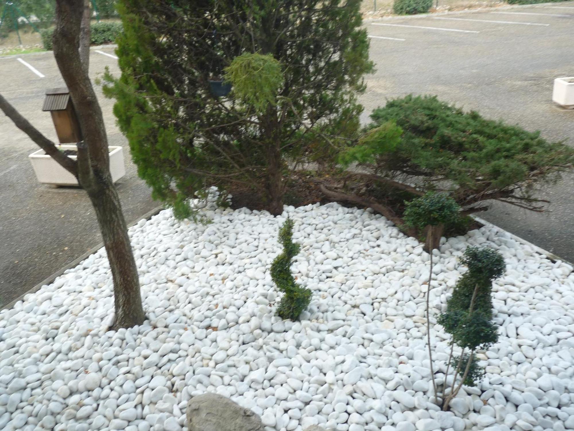 Ibis Budget Saint Christol Les Ales Kültér fotó