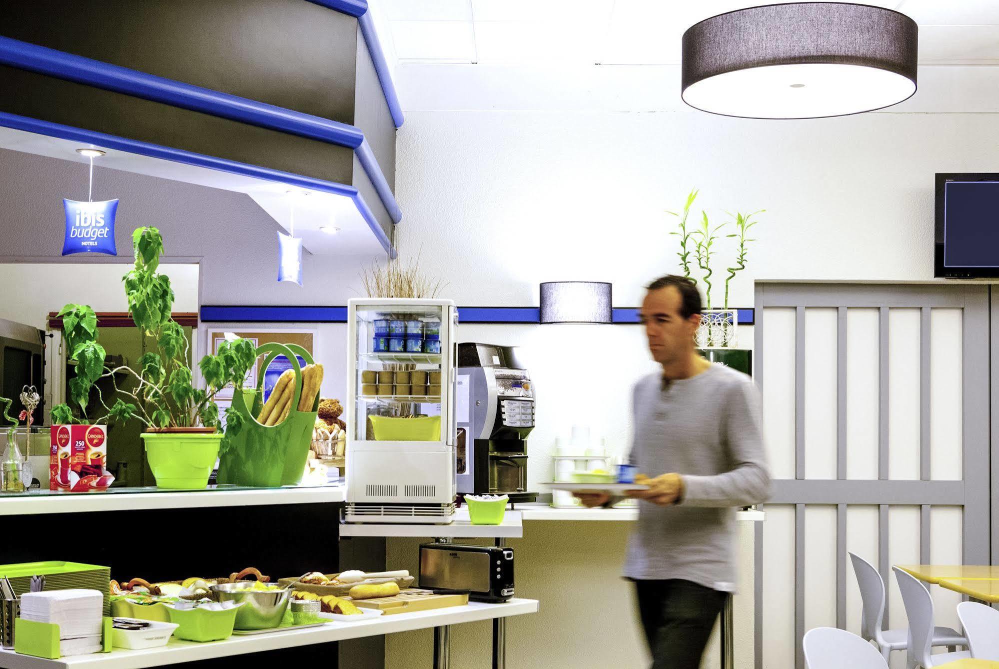 Ibis Budget Saint Christol Les Ales Kültér fotó