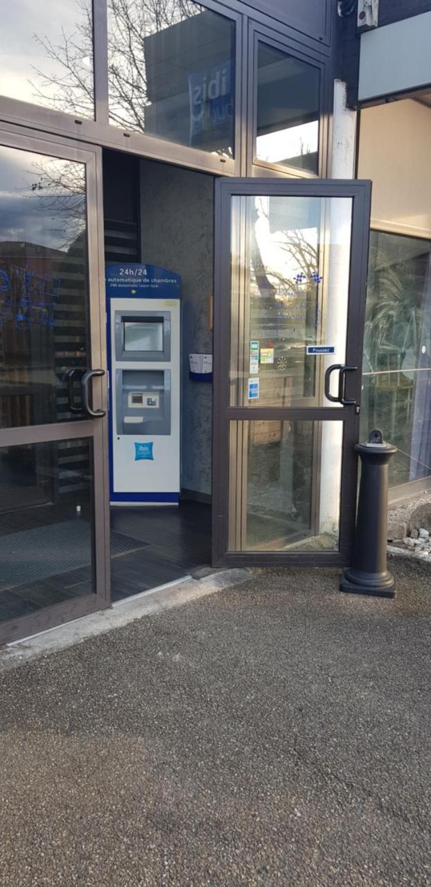 Ibis Budget Saint Christol Les Ales Kültér fotó
